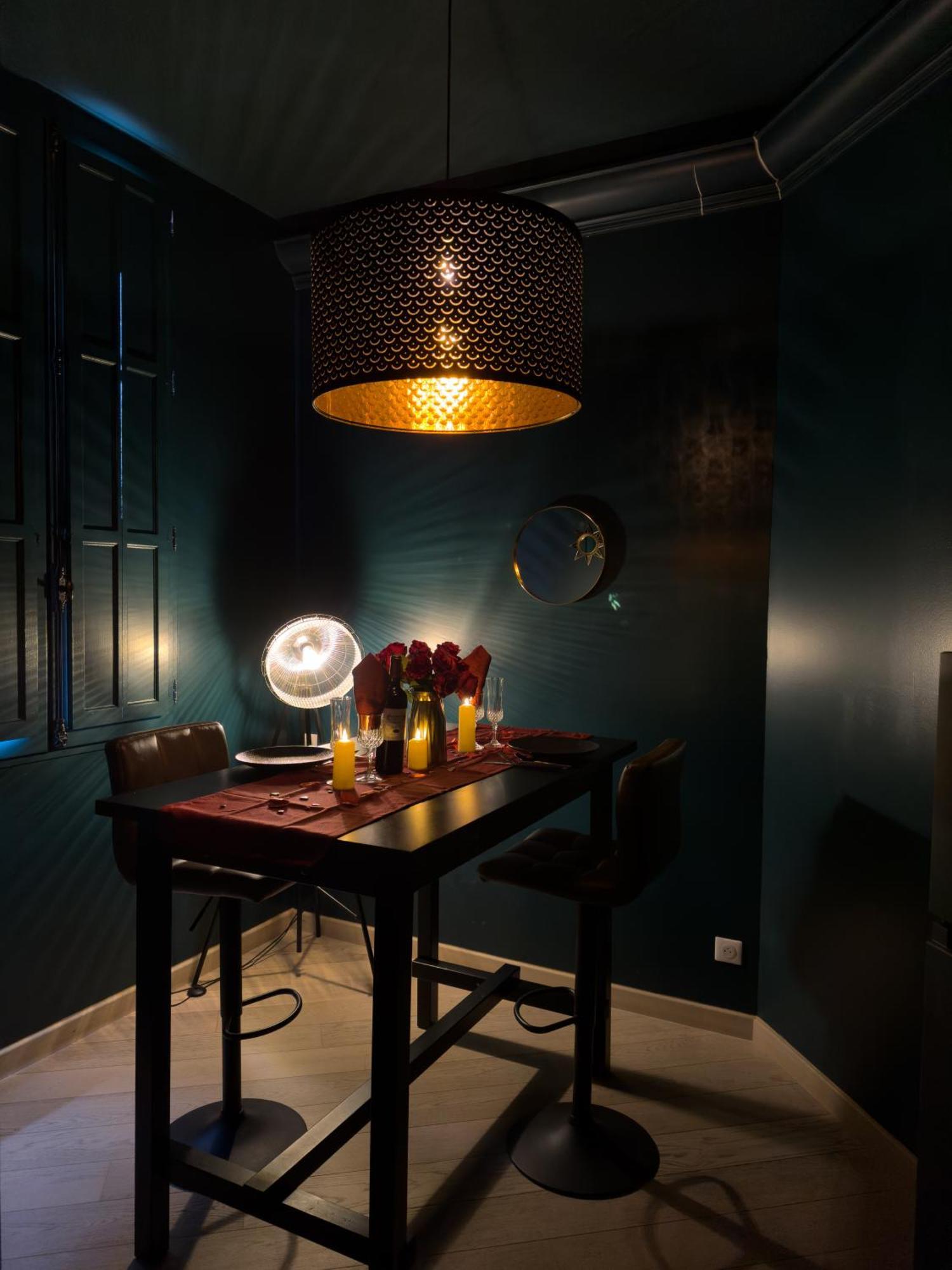 Mieuxqualhotel Jacuzzi Privatif Velvet Desire Bordeaux Zewnętrze zdjęcie